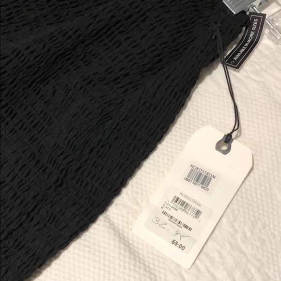 Black tube skirt with ruffle at the bottom - Picture 3 of 3